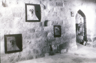 Action Immageante, I muri hanno orecchie, Castle of Chateaux du Langoiran, Bordeaux, 1994